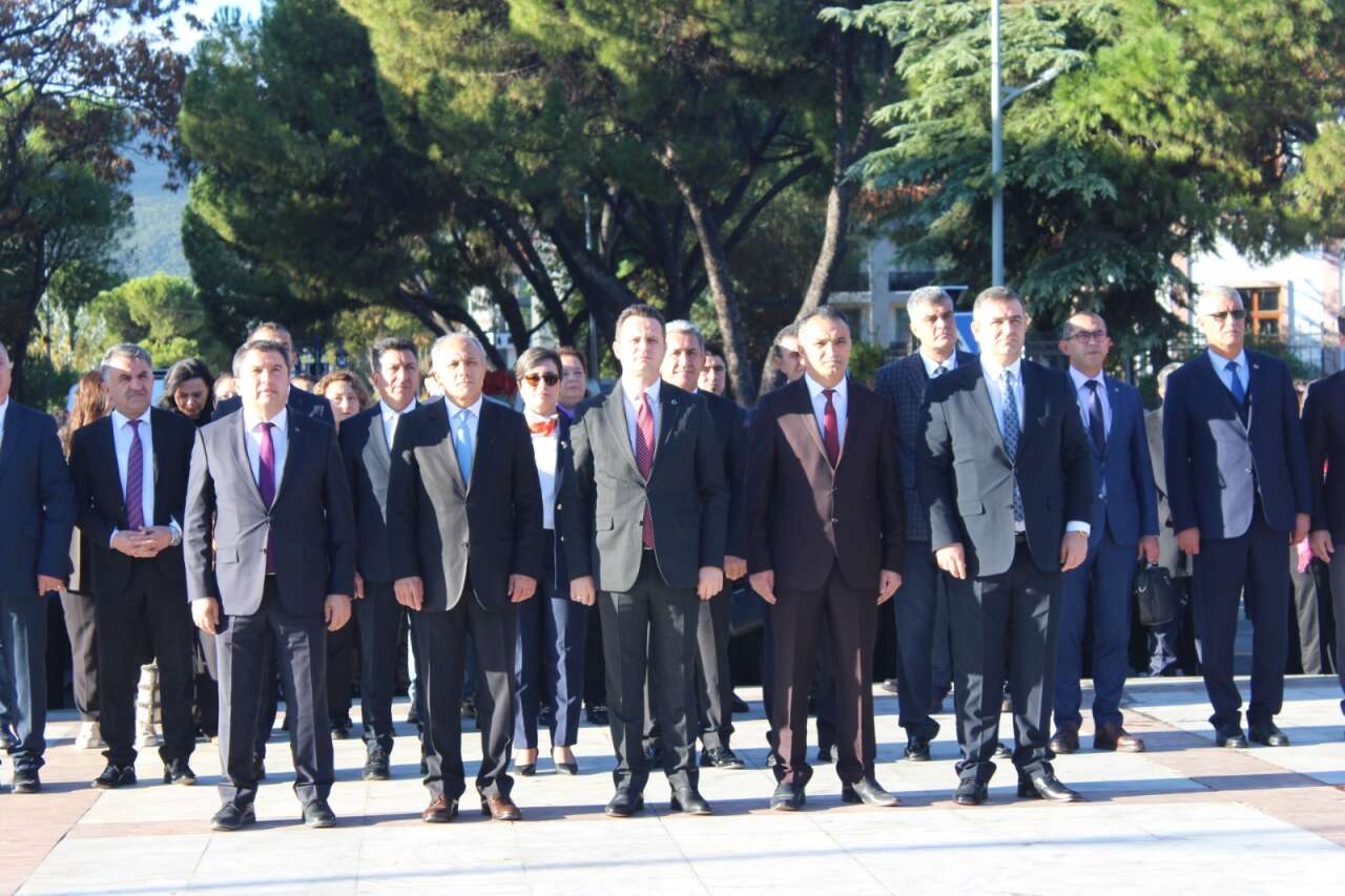 Muğla’da 24 Kasım Öğretmenler Günü Çelenk Töreni Düzenlendi 11